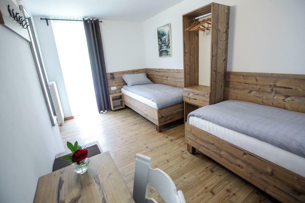 Hisa Poljana Rooms Prevalje Eksteriør billede